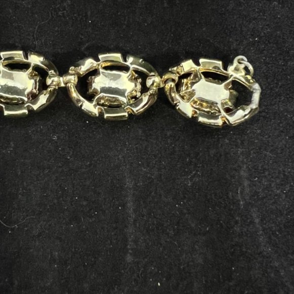 Vintage Coro Gold Tone Clear Rhinestone Bracelet Missing Stone W/Safety (3052) - Picture 8 of 10